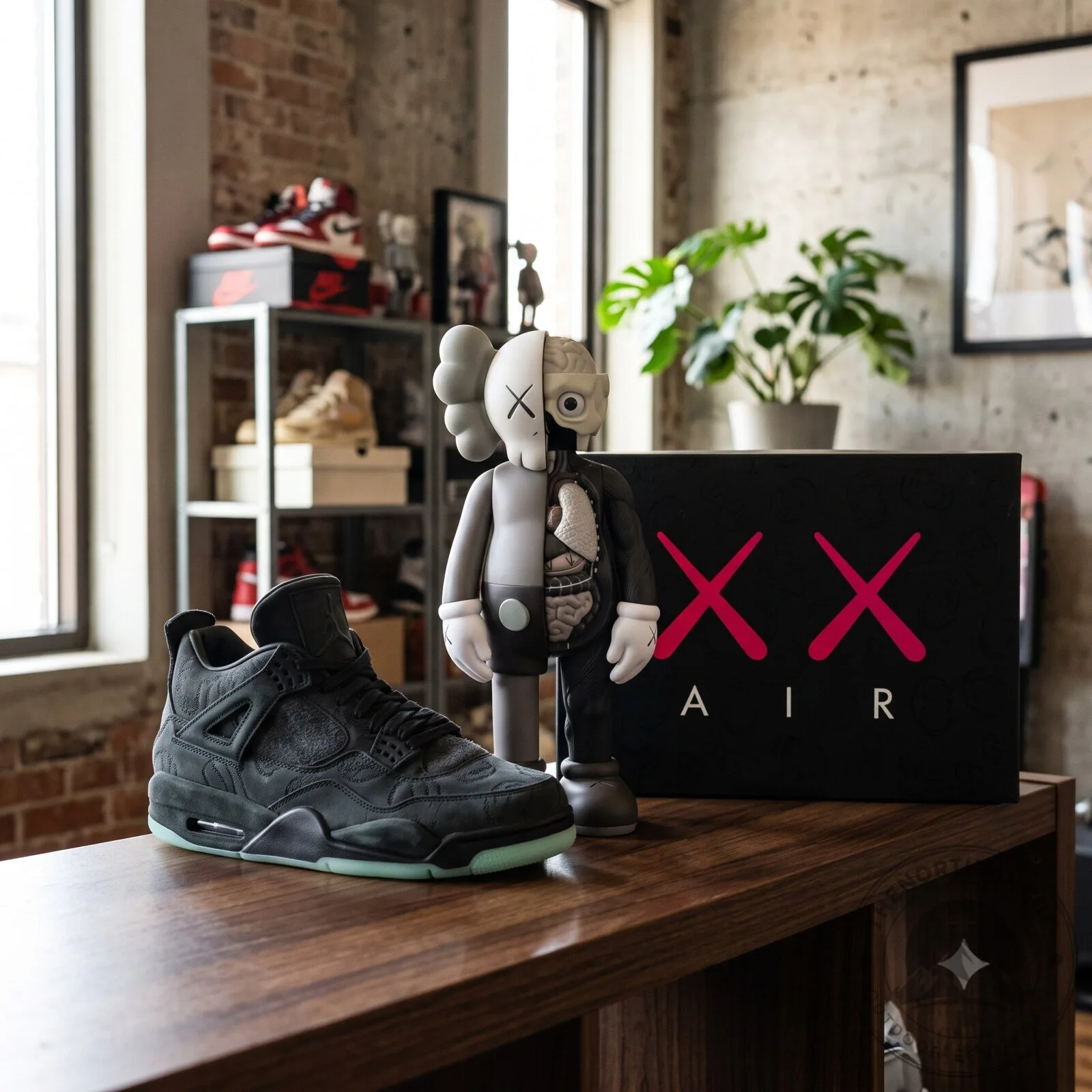 KAWS x Air Jordan 4